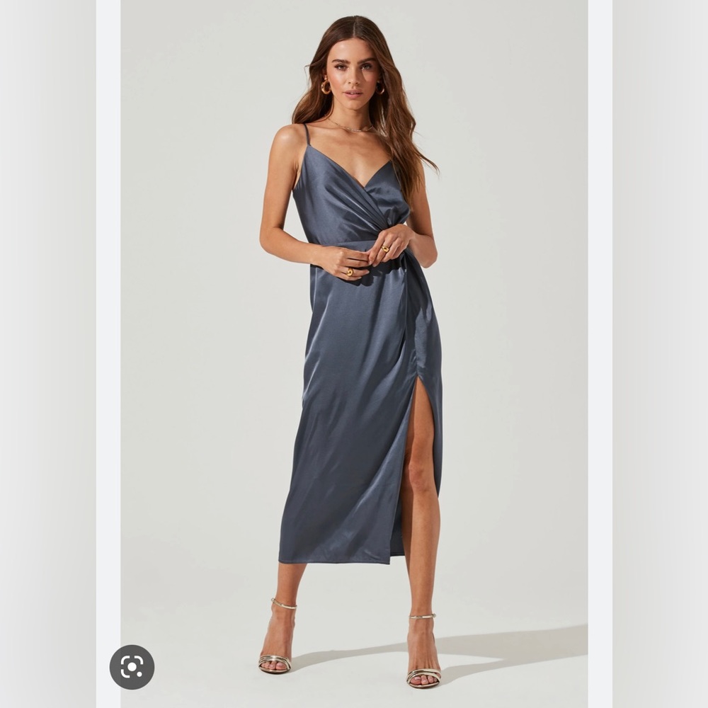 Astr the label slate blue midi dress xs